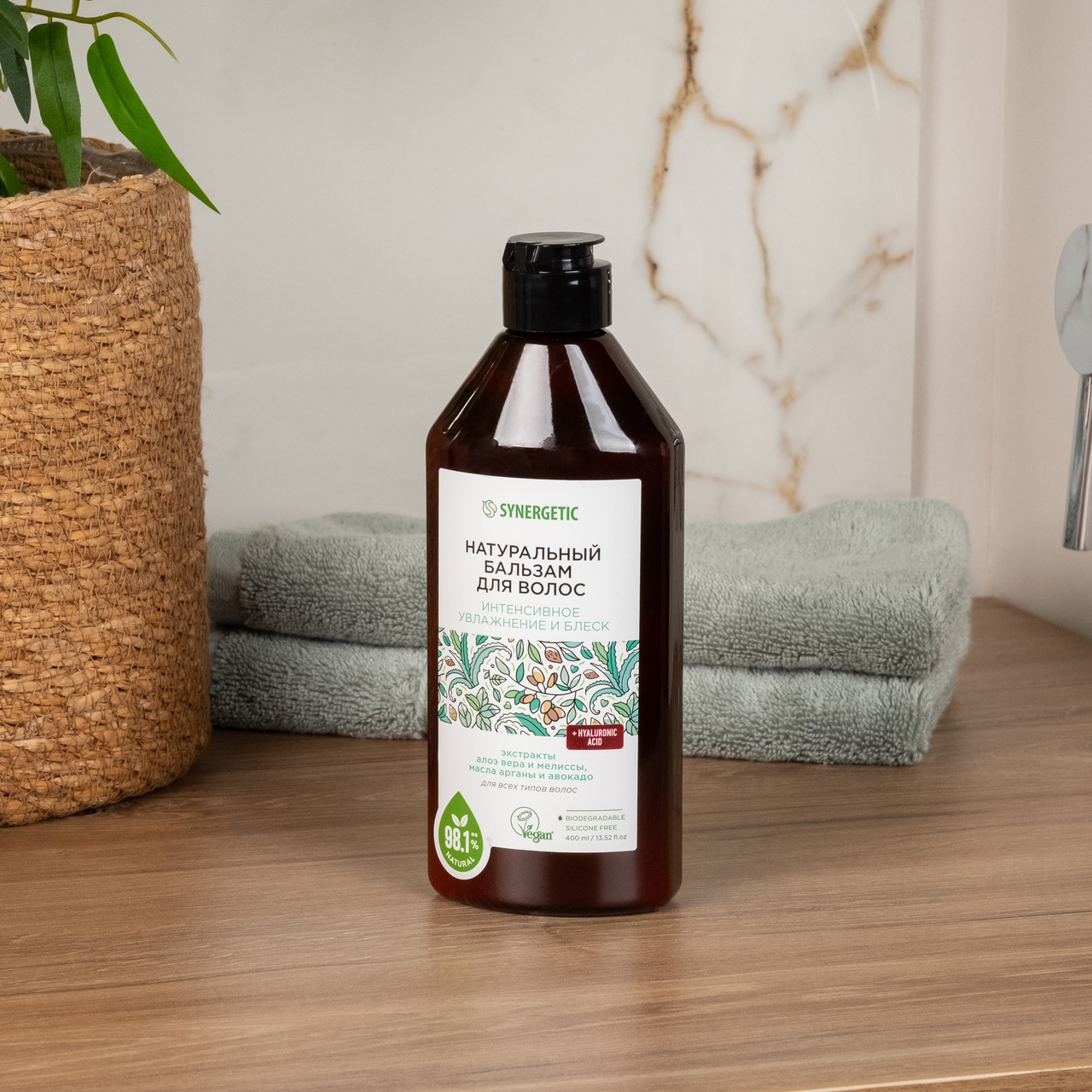 Бальзам Synergetic Интенсивное увлажнение и блеск» для всех типов волос, 400мл