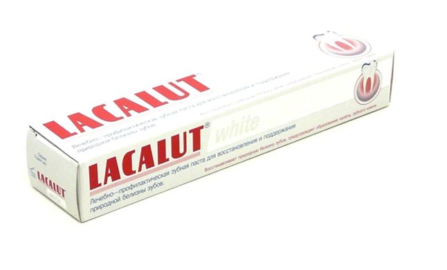 Зубная паста Lacalut White Осветление эмали 75 мл