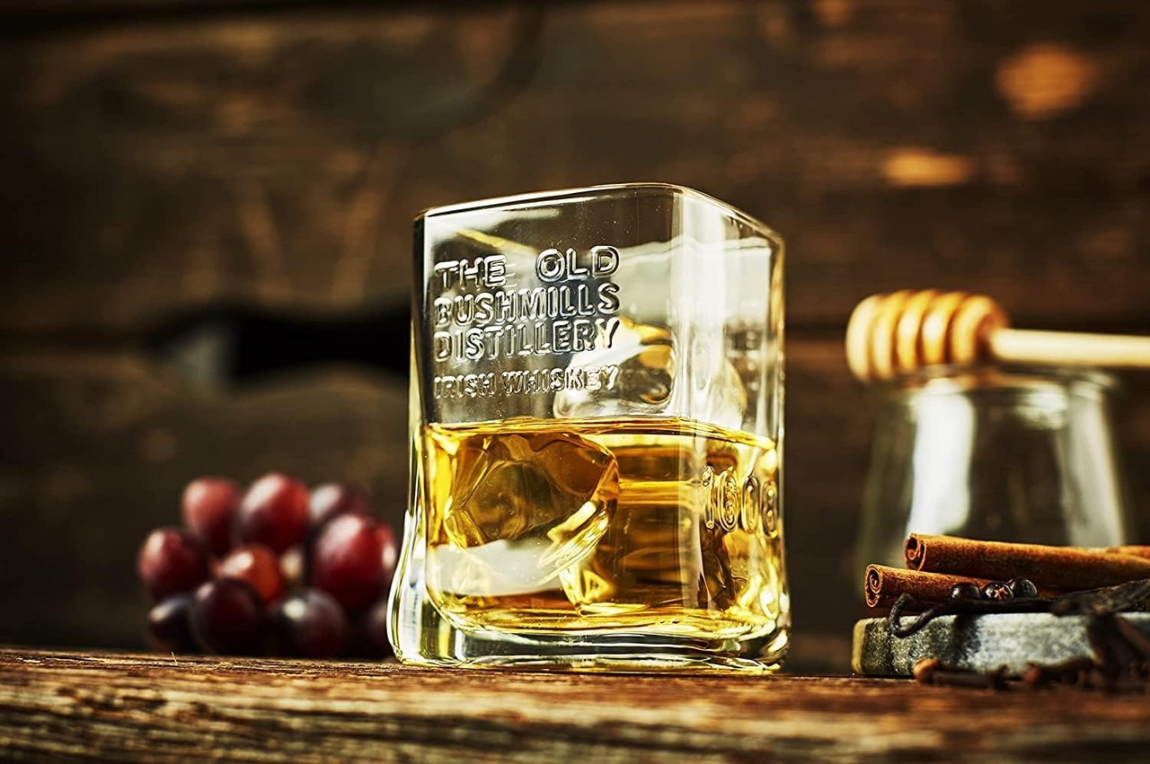 Виски Bushmills Original, 0.7л