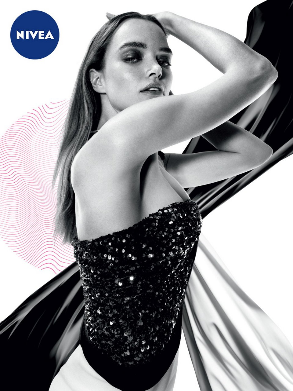 Дезодорант - антиперспирант Nivea Clear "Невидимая защита" для черного и белого 50мл