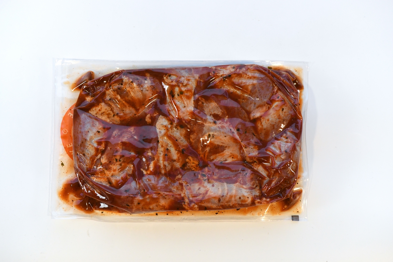 Медальоны Мираторг в кавказском маринаде охлажденные, ~1.2кг