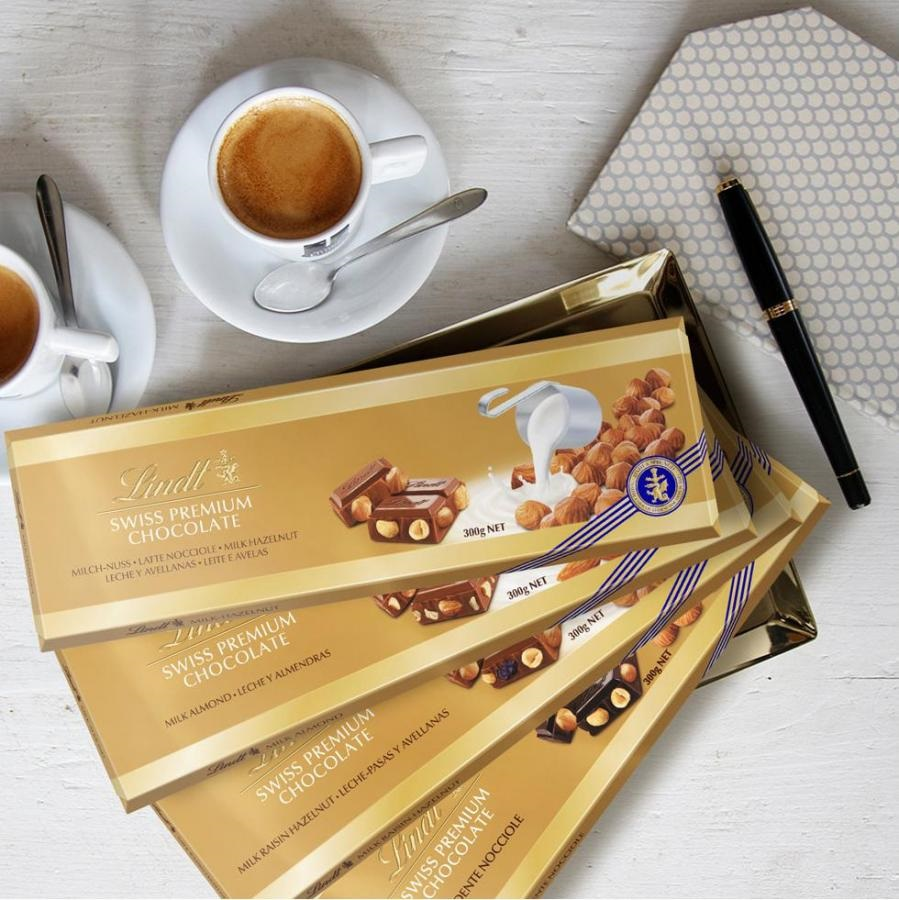 Шоколад молочный Lindt орех-изюм, 300г