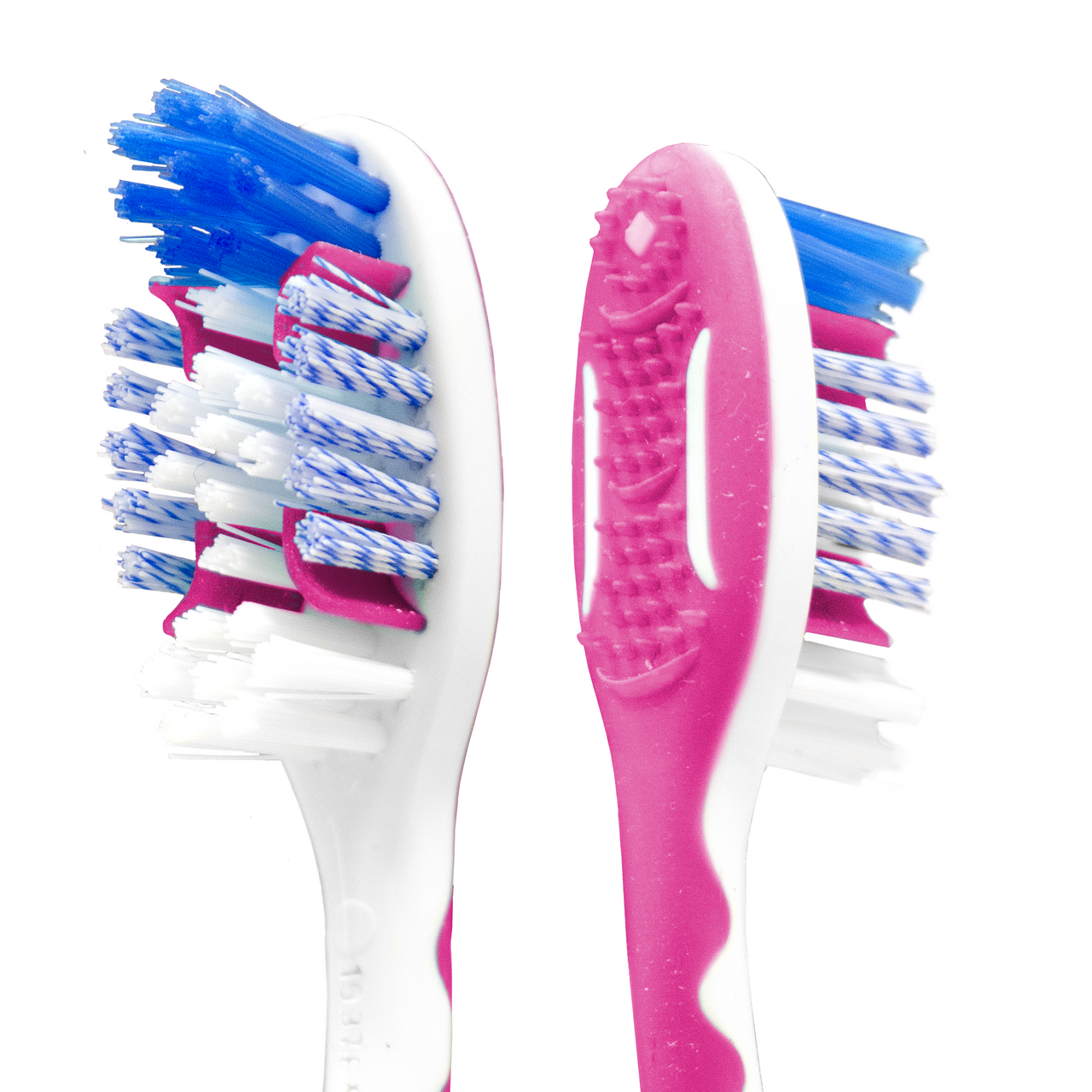 Зубная щетка Colgate Plus Отбеливающие жесткие 2 штуки