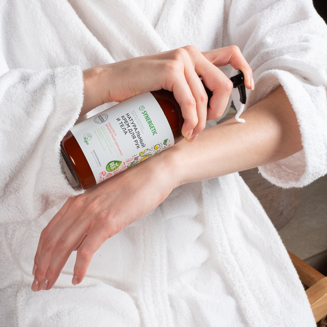 Крем для рук и тела Synergetic пачули-бергамот натуральный, 380мл