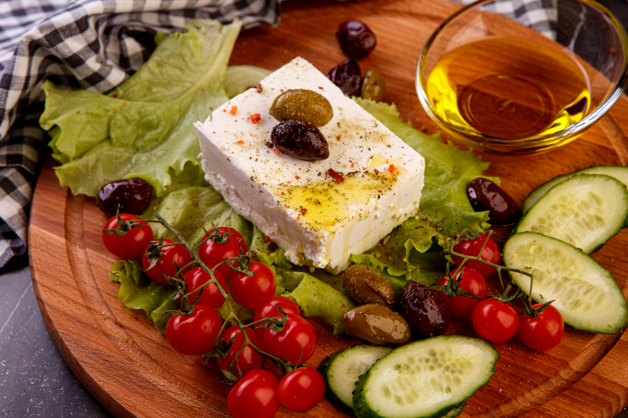 Продукт рассольный Сиртаки Original комбинированный для греческого салата, 1кг